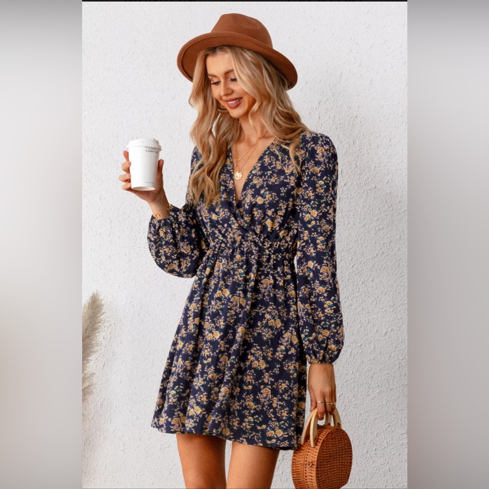 Cupshe | Alison Ditsy Floral Peasant Sleeve Mini Dress